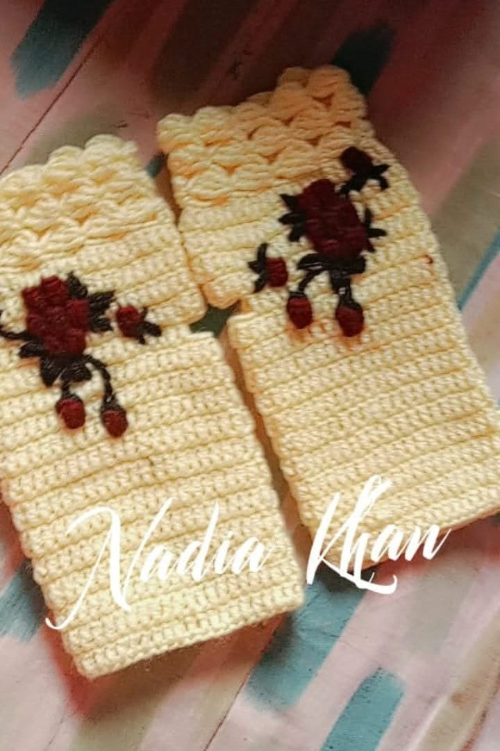 Crochet Gloves: Cozy, Stylish Handwear (On order and choice )