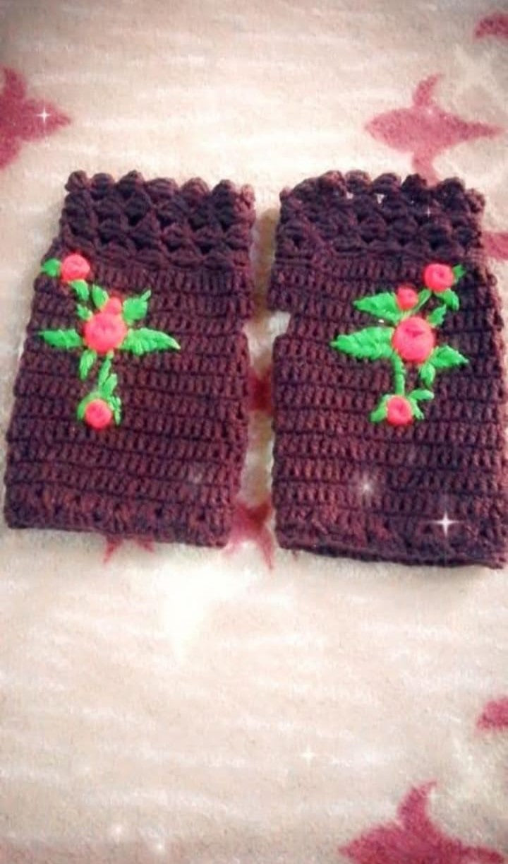 Crochet Gloves: Cozy, Stylish Handwear (On order and choice )